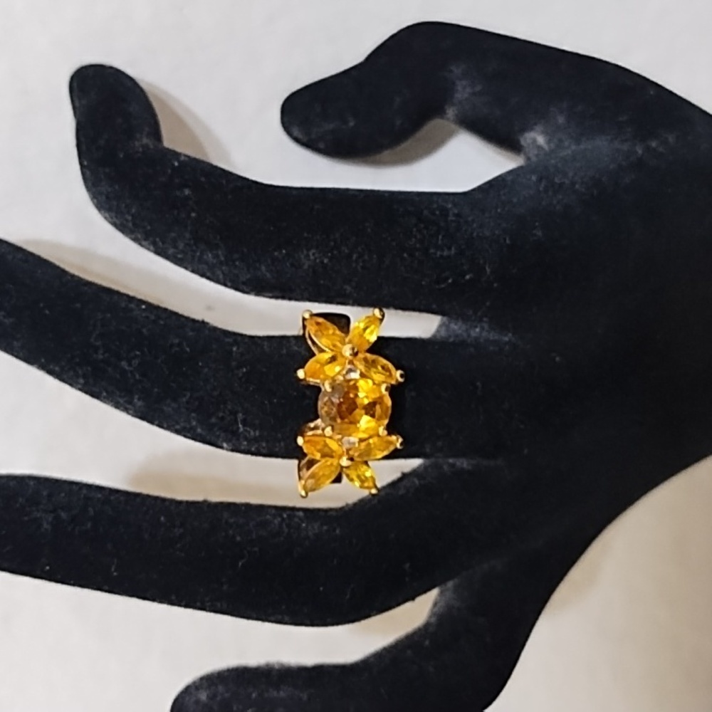 Flowered 925 Ring - image 1